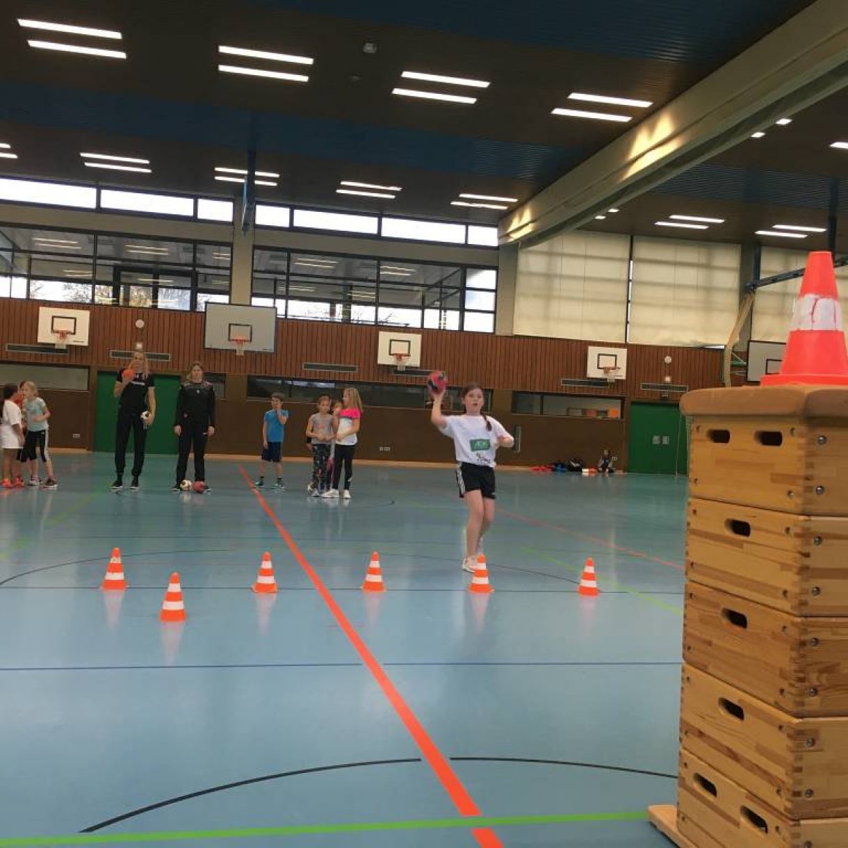 Tussies Metzingen zu Besuch in der Neugreuthschule Metzingen